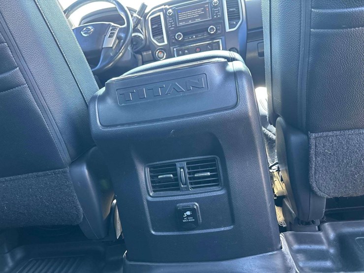 2018-nissan-titan-image-27