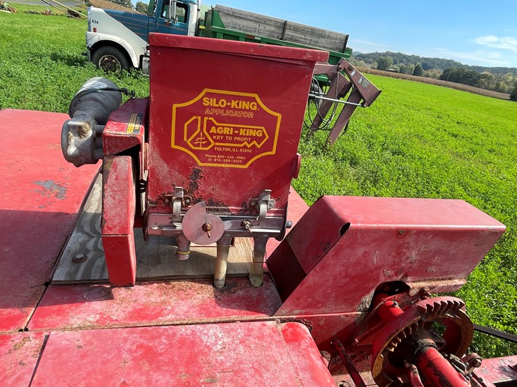 new-holland-273-image-17
