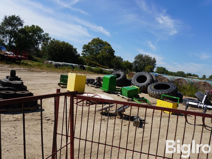 sydel-style-sheep-hay-feeder-image-19
