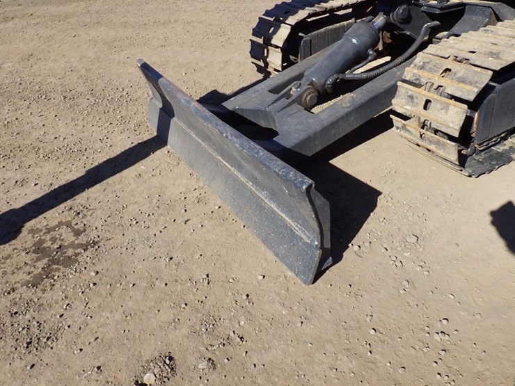 takeuchi-tb260-image-24