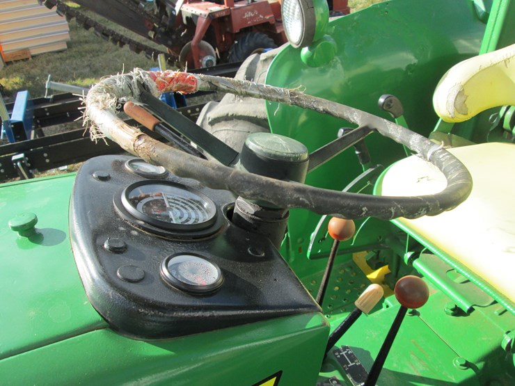 1975-john-deere-2630-image-25