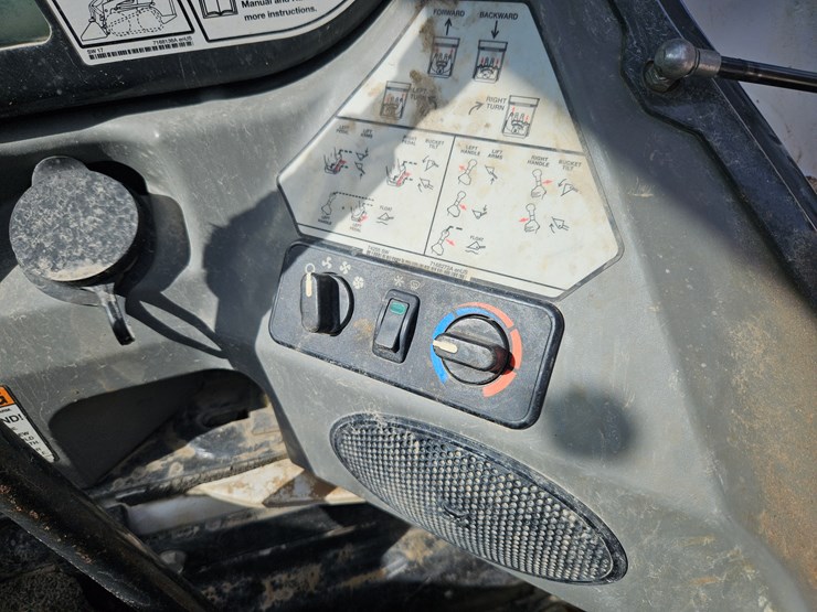 2018-bobcat-t770-image-10