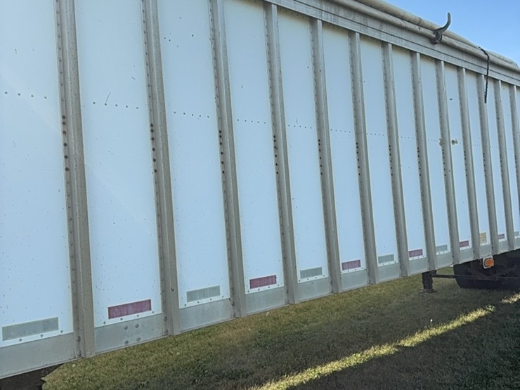 41’-rr-live-bottom-grain-trailer,-has-roll-tarp-image-5