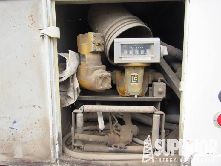 (x)-(14-11)-1999-gmc-c6500-s/a-fuel-truck,-vin-1gd-image-4