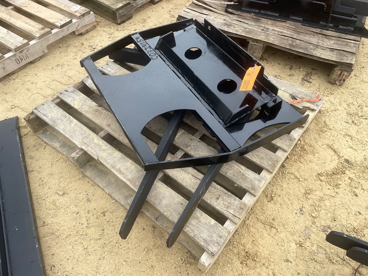 #2026-•-new-kc-mini-fork-frame-with-forks-image-1