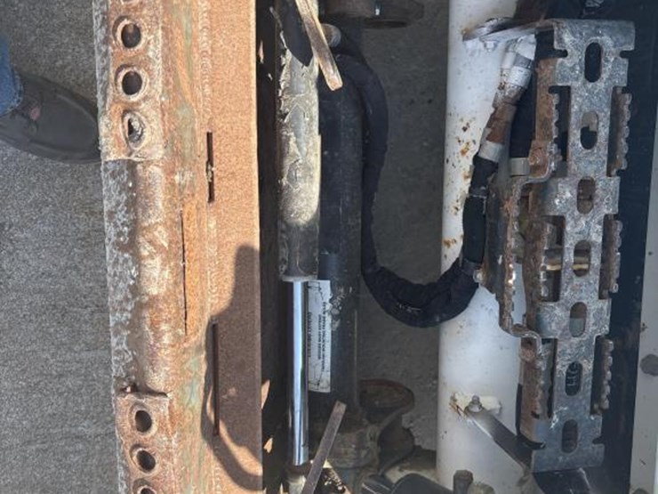 2019-bobcat-s770-image-15