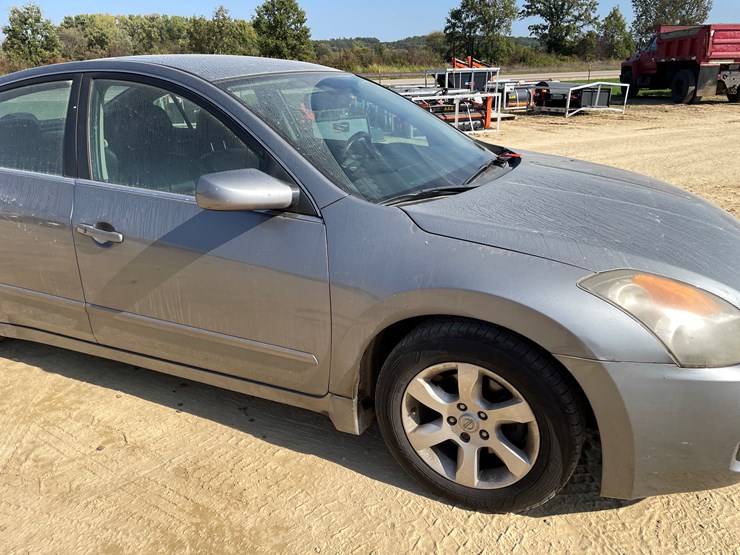 #108-•-2009-nissan-altima-(has-wi-title)-image-15