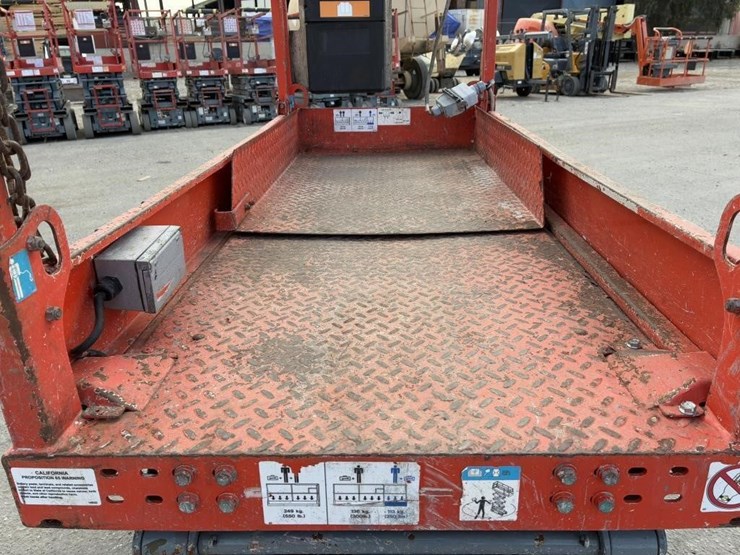 skyjack-sj-3219-scissor-lift-image-8