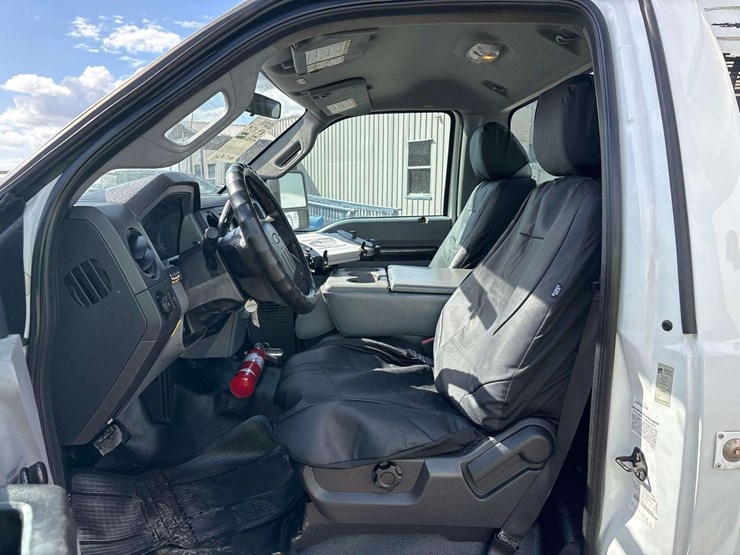 2011-ford-f350-image-7