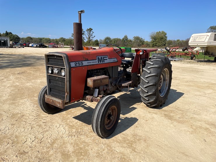 #1890-•-massy-ferguson-255-tractor-image-1