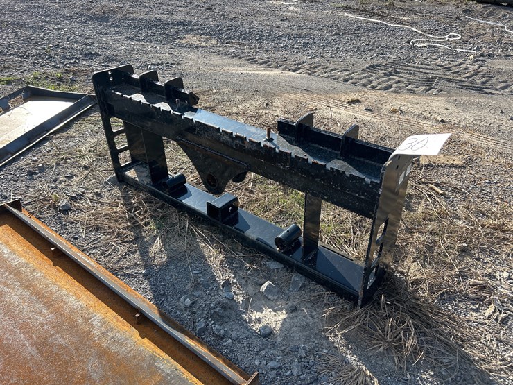 #30-•-skid-steer-pallet-fork-/-hay-spear-frame-image-1