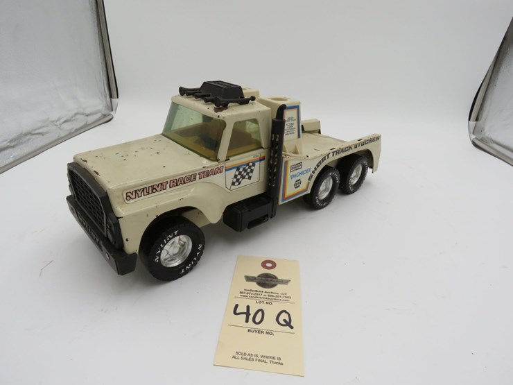 nylint-race-team-short-track-stocker-truck-image-1