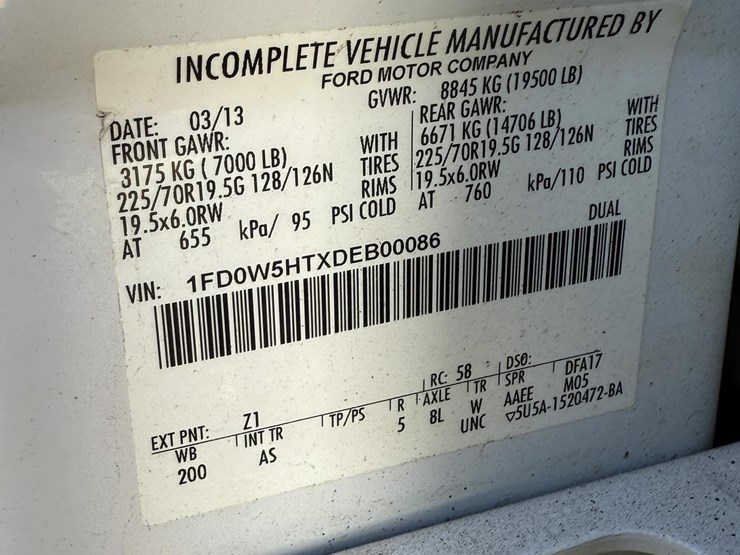 2013-ford-f550-sd-image-13