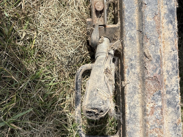 macdon-transport-hitch-image-15