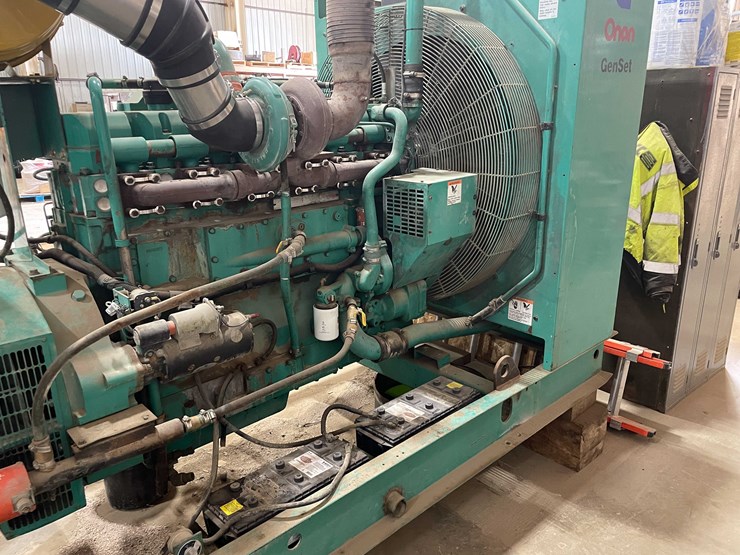 #8615-•-1999-cummins-dfeh-generator-(aps)-image-10