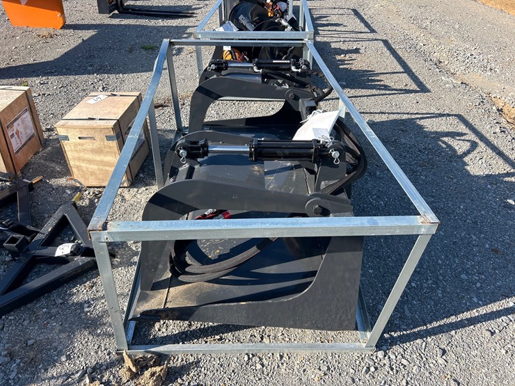 #56-•-72”-skid-steer-grapple-bucket-image-2