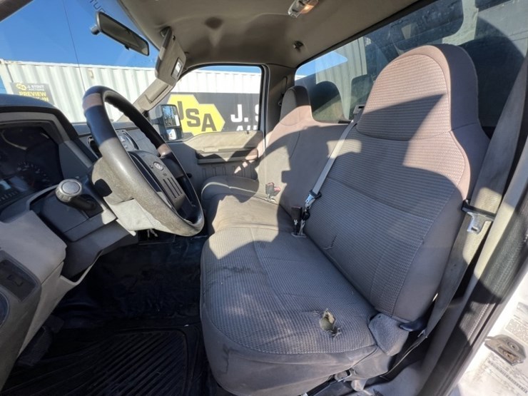 2008-ford-f450-image-26