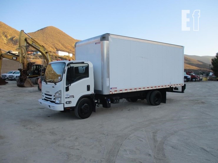 2022-isuzu-nrr-image-1