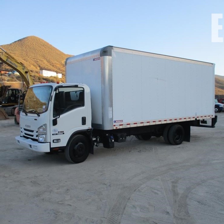 2022 ISUZU NRR
