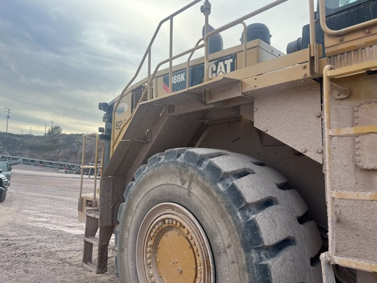 caterpillar-988k-image-94