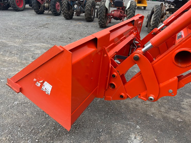 2024-kubota-m6-111-image-11