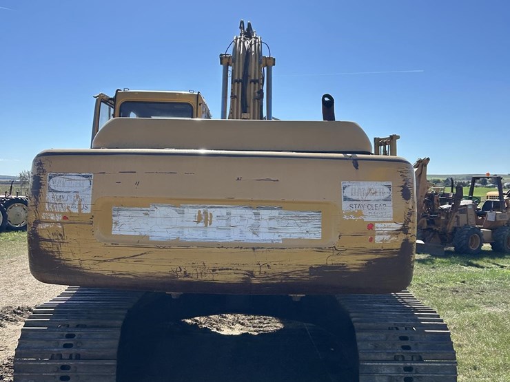 deere-200-lc-image-6