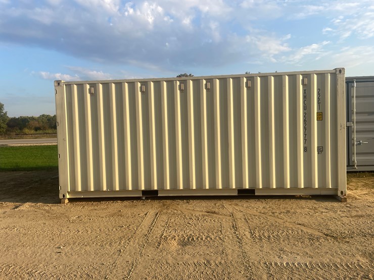 #304-•-20'-shipping-container-image-2