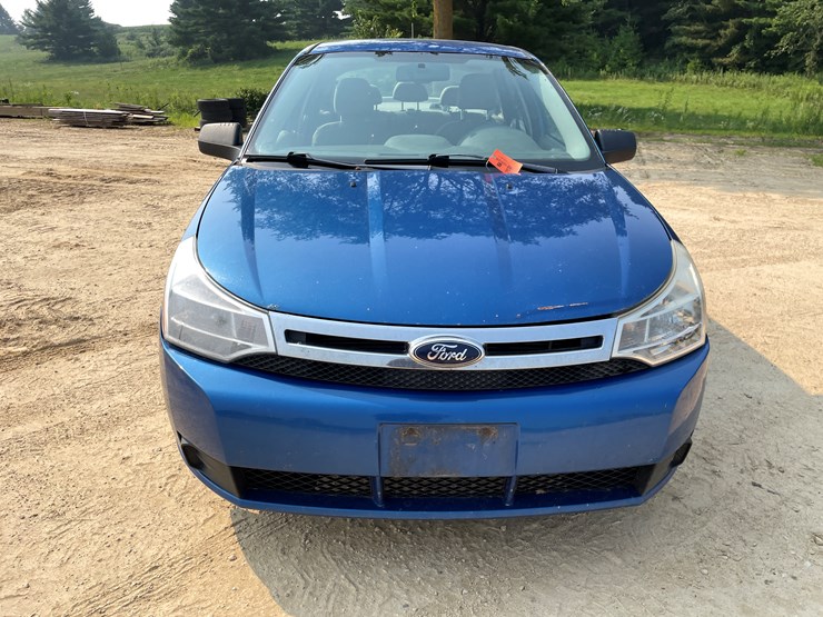 #115-•-2011-ford-focus-(has-wi-title)-image-2