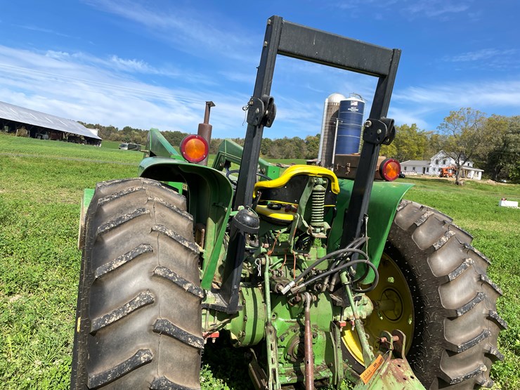john-deere-2640-image-8