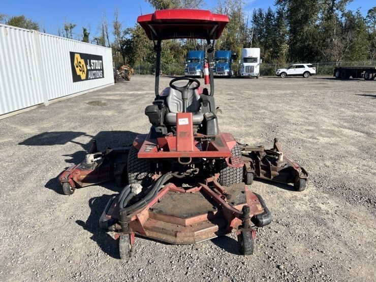 2015-toro-groundsmaster-4000d-image-8