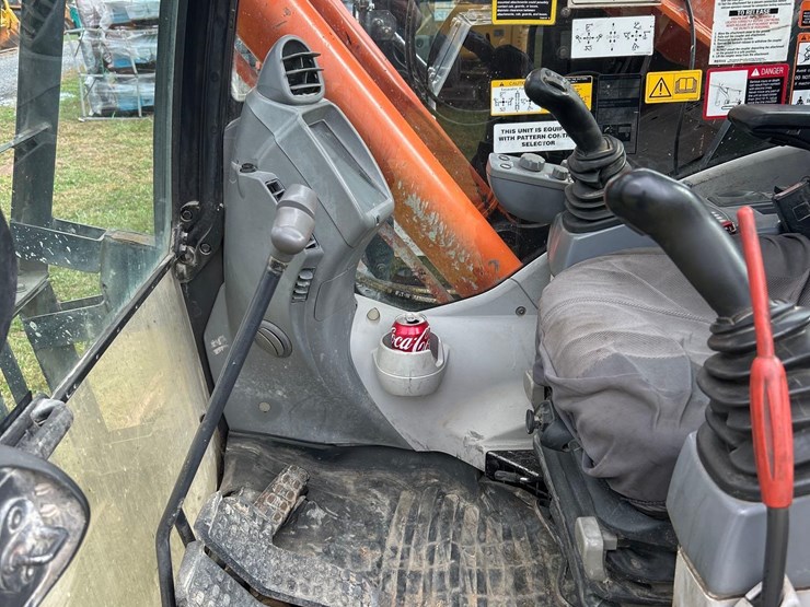 2017-hitachi-zx245us-lc-6n-image-27