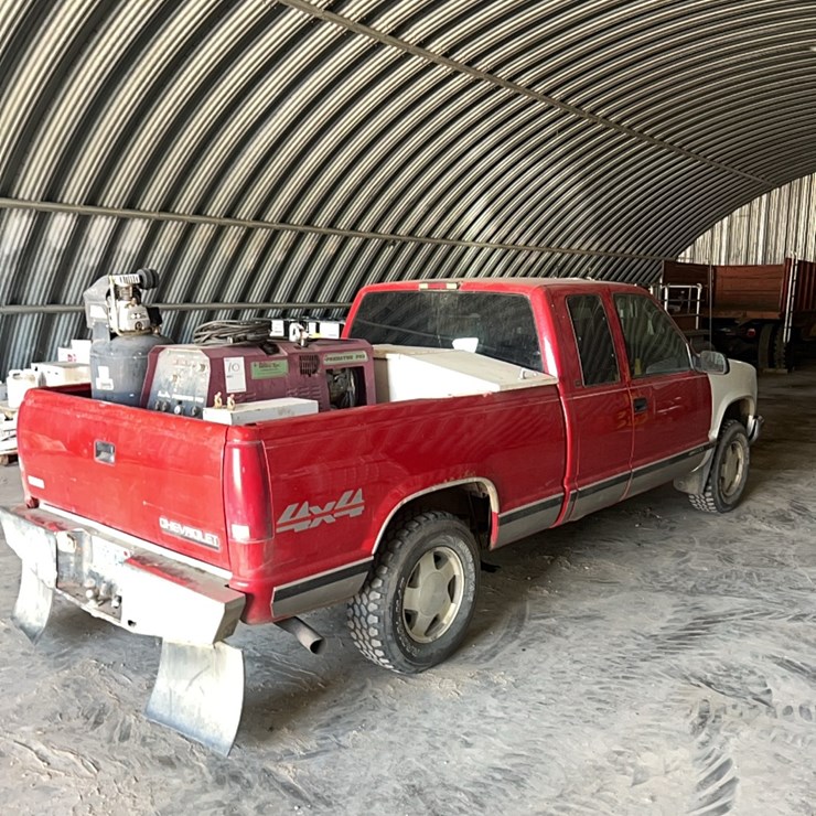 1998 Chevrolet half ton four-wheel-drive pick up,￼ showing 254,000 miles, used for farm service pick up, works great
