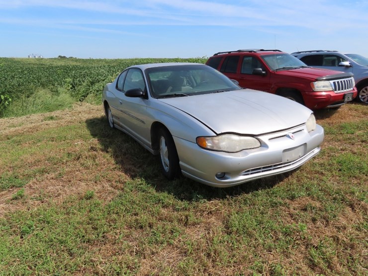 2001-chevrolet-monte-carlo-ss-image-2
