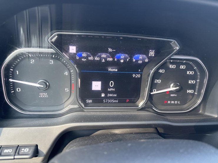 2023-gmc-3500hd-image-52