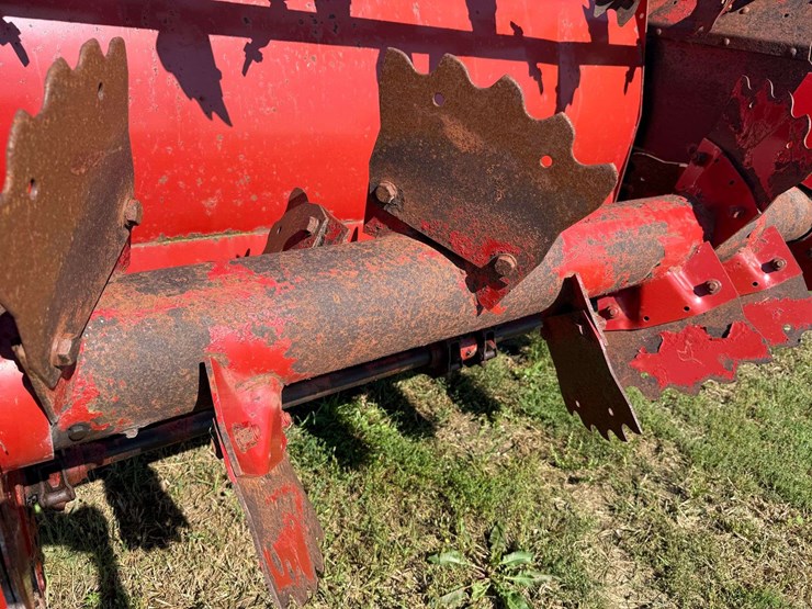 new-holland-195-image-22