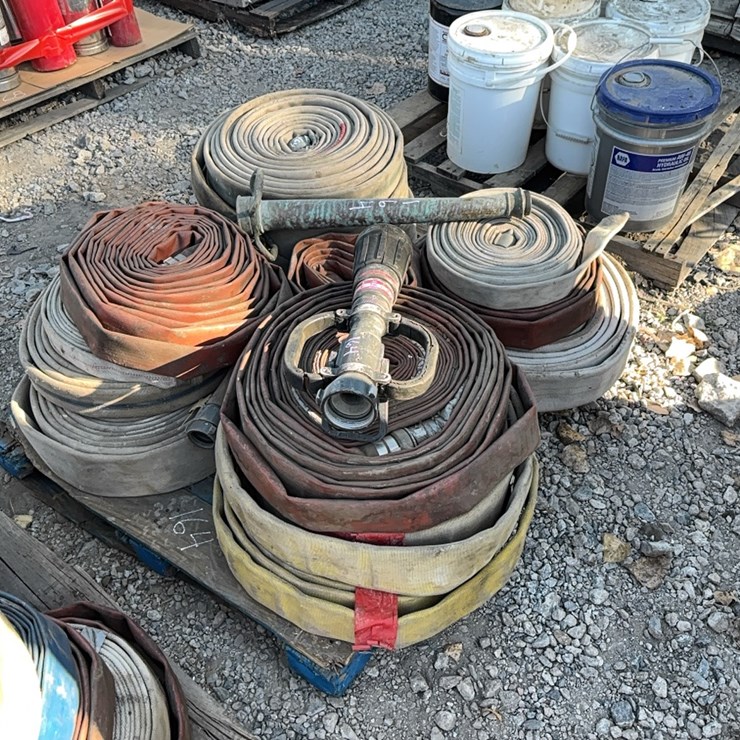PALLET OF MIXED FIRE HOSE & PUMP DISCHARGE HOSE WITH (2) SPRAY NOZZLES SUPPORT EQUIPMENT