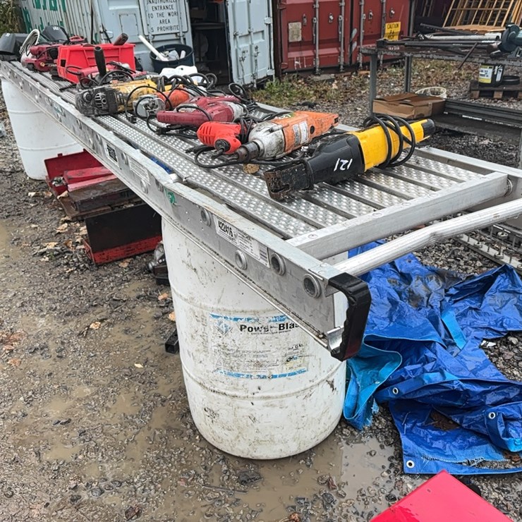 GREEN BULL 16FT. X 24IN. ALUMINUM SCAFFOLD PLANK SUPPORT EQUIPMENT