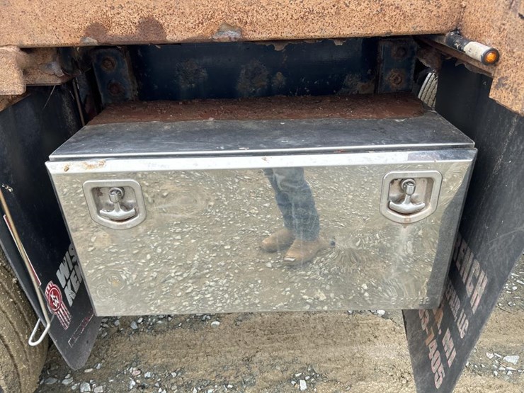 #1040-•-2018-assembled-26'-log-trailer-image-46