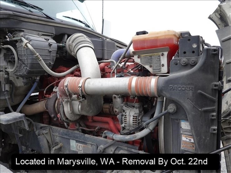 2015-peterbilt-567-image-11