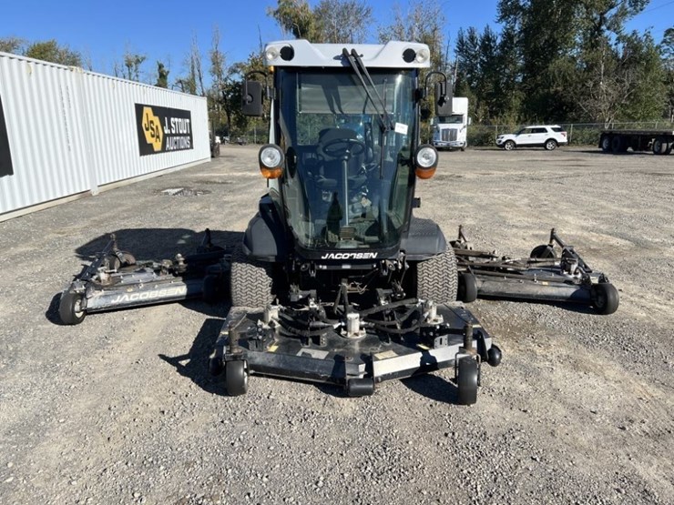 jacobsen-hr800-4wd-rotary-mower-image-8