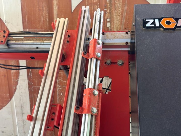 #105-•-2025-pallet-nailer-image-12