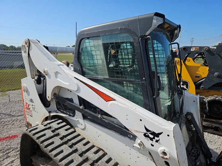 2018-bobcat-t770-image-14