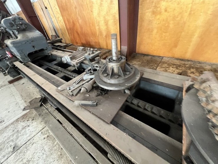 bridgeport-geared-head-engine-lathe-image-13