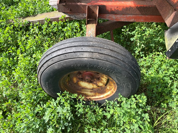 #4457-•-gravity-cart-with-3'-auger-image-13