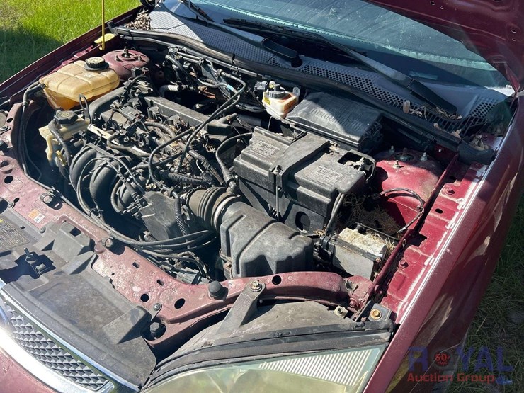 2007-ford-focus-hatchback-image-6