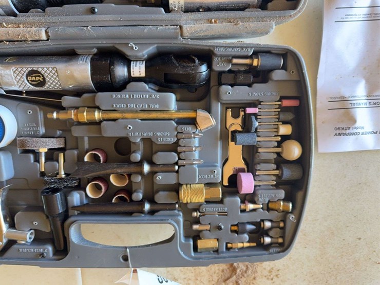devilbiss-pneumatic-air-tool-set-image-4