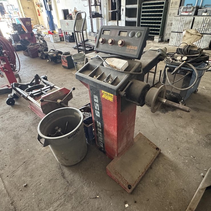 COATS 650 DIRECT DRIVE WHEEL BALANCER COATS 650 DIRECT DRIVE WHEEL BALANCER