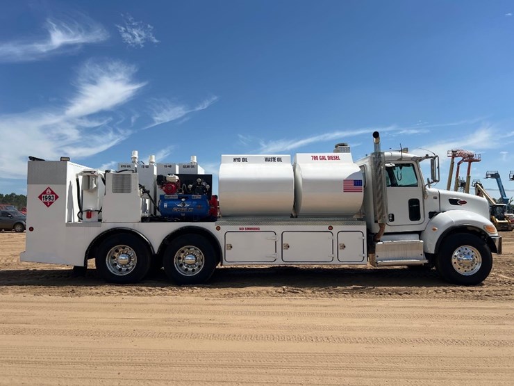 2012-peterbilt-pb348-fuel-&-lube-truck-image-5
