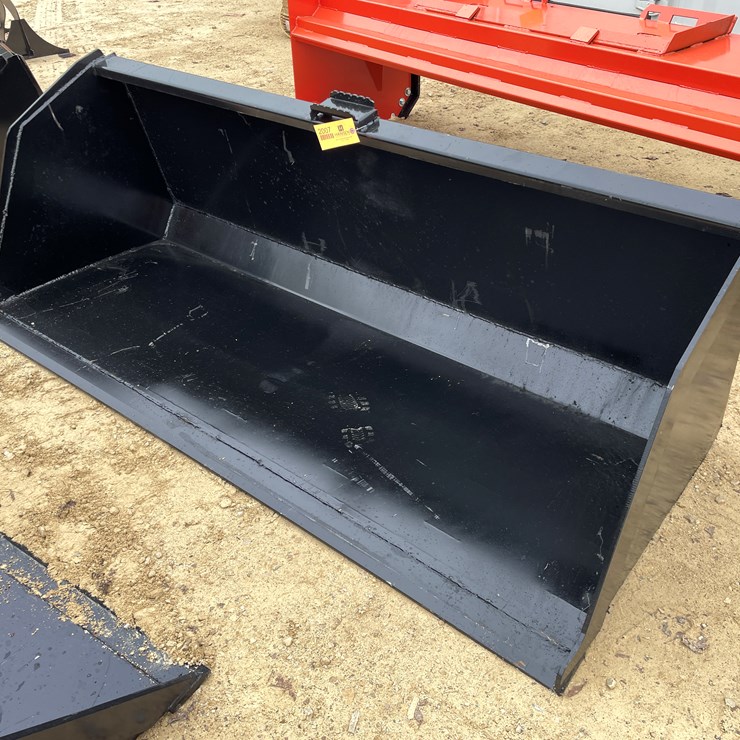 #2007 • New KC 84" Snow/Litter Skid Steer Bucket