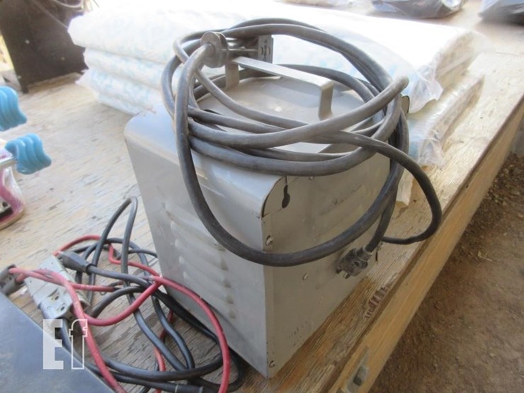ez-go-textron-total-charge-batter-charger-image-3